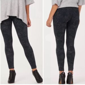 Spanx- Jean-ish Pull On Leggings Pants Gray Marble High Rise Splatter Size Large